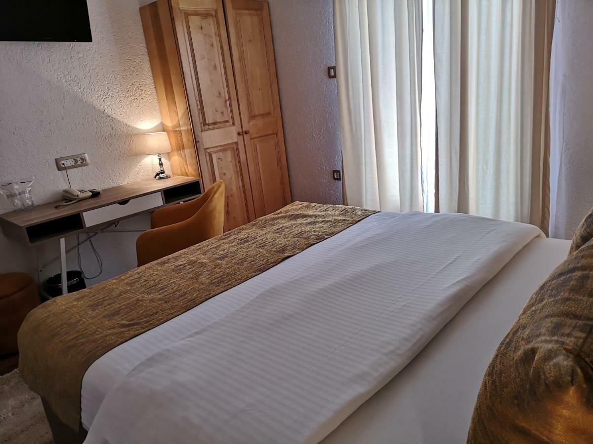 פודגוריצה Hotel Ideal מראה חיצוני תמונה