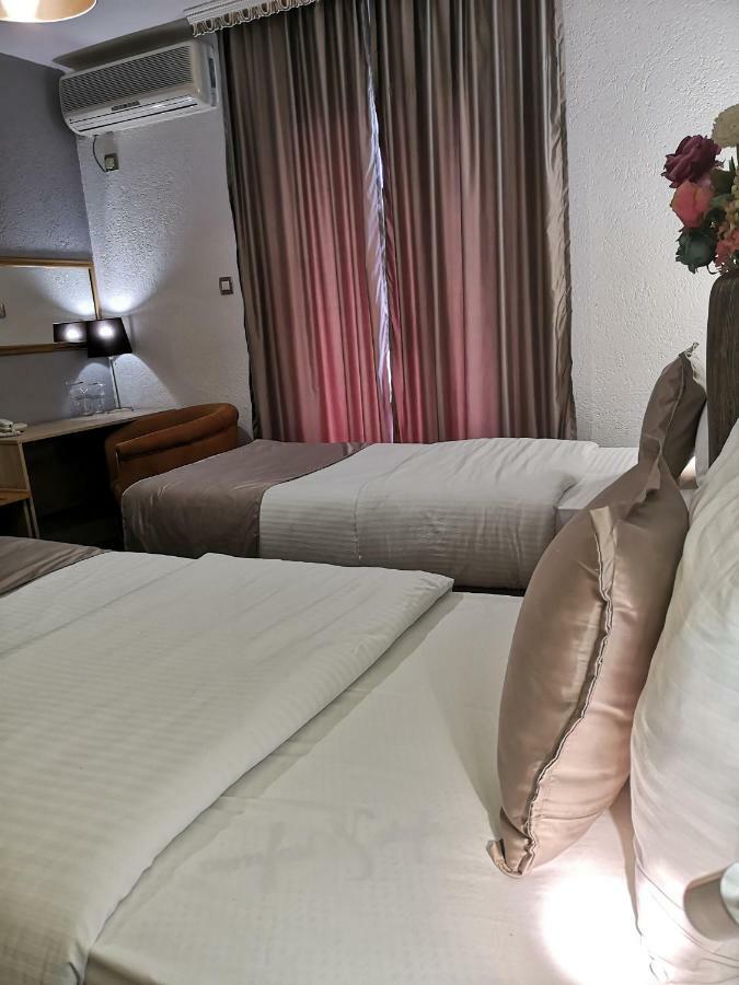 פודגוריצה Hotel Ideal מראה חיצוני תמונה